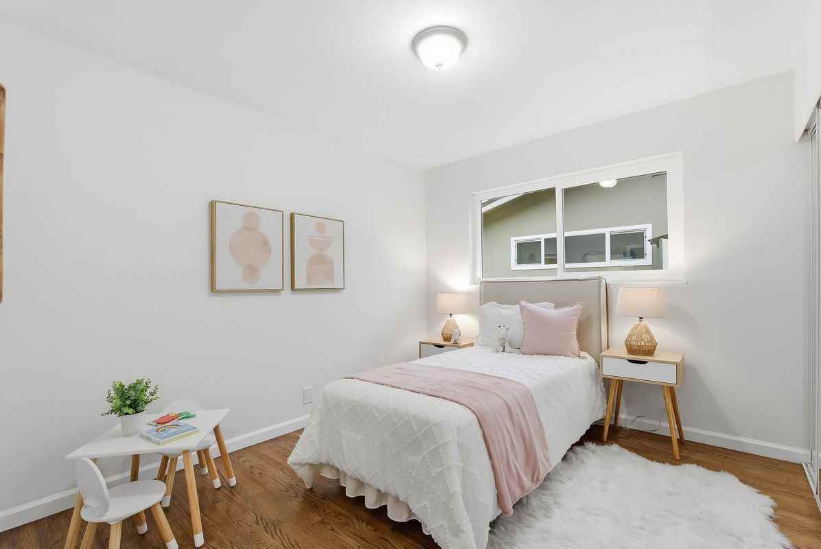 446 Waddington Ave - Photo 7 of 14