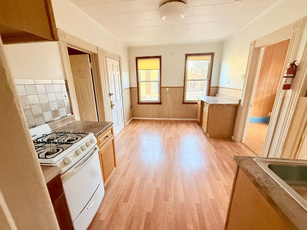 71 Passaic St - Photo 2 of 12