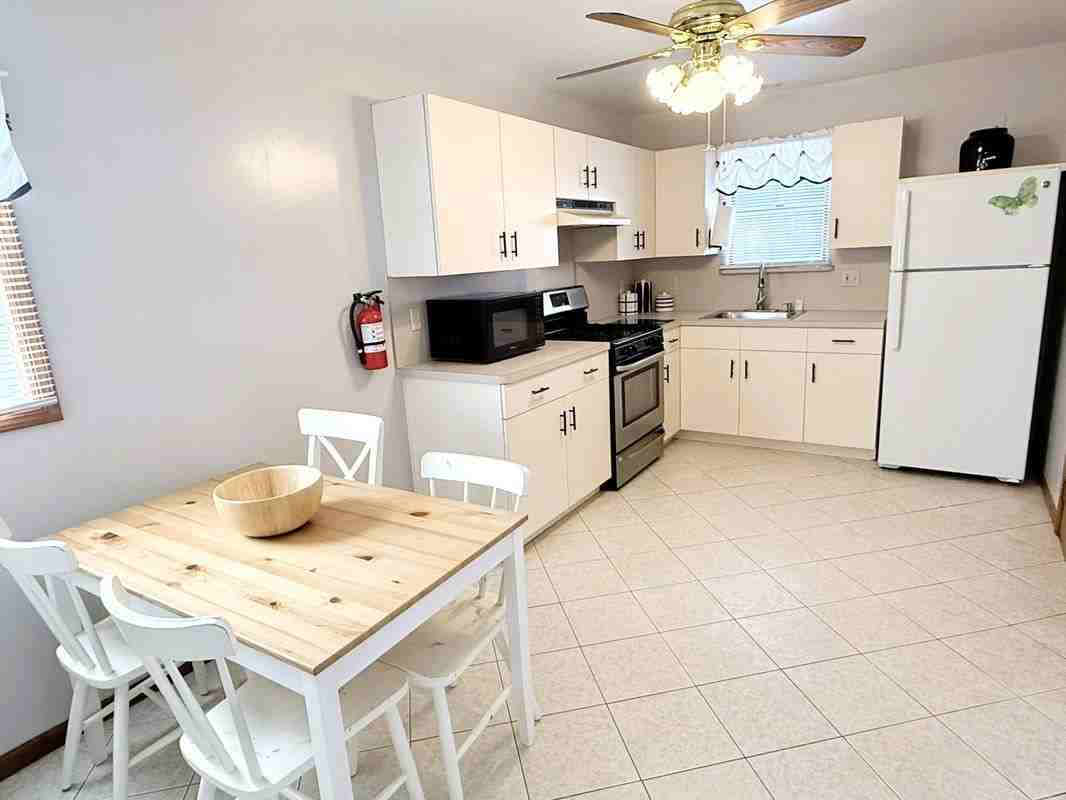 47 Harding Ct - Photo 2 of 19