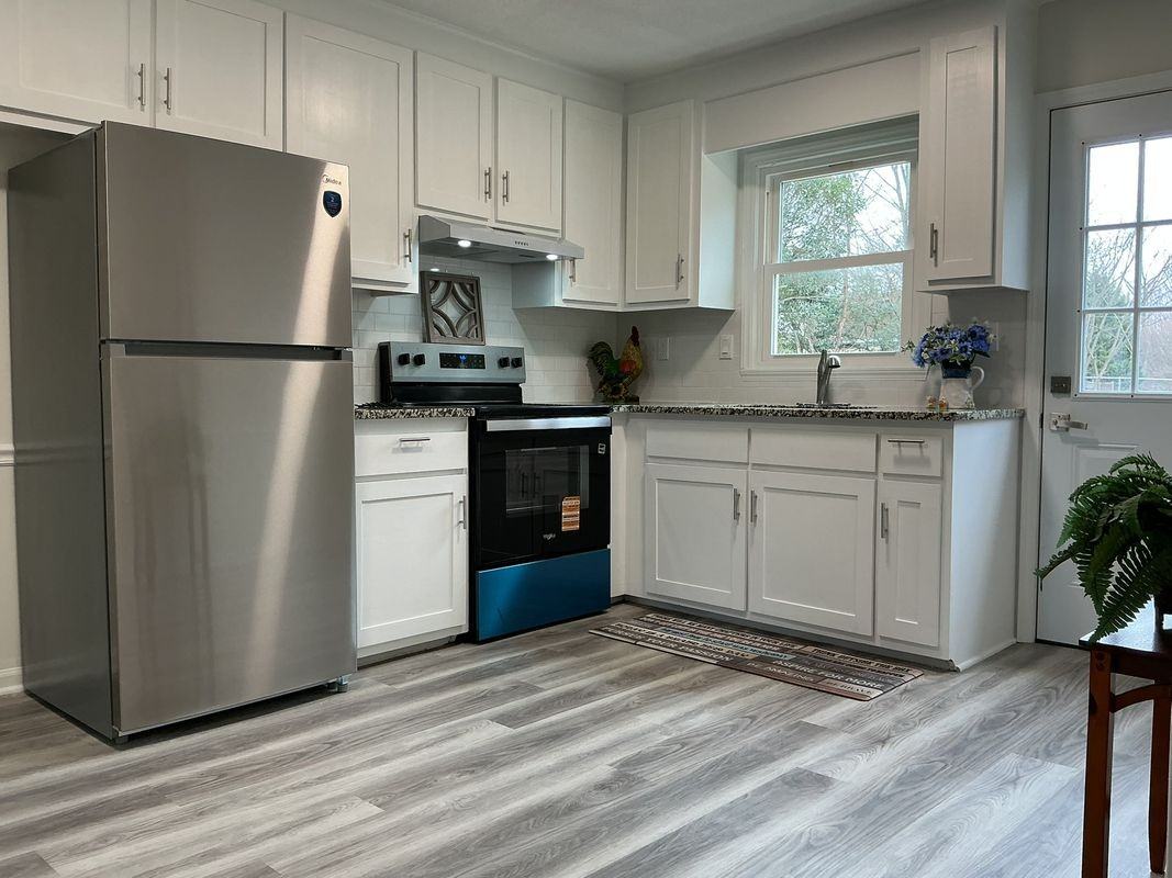 4910 Pine Hall Rd - Photo 4 of 17