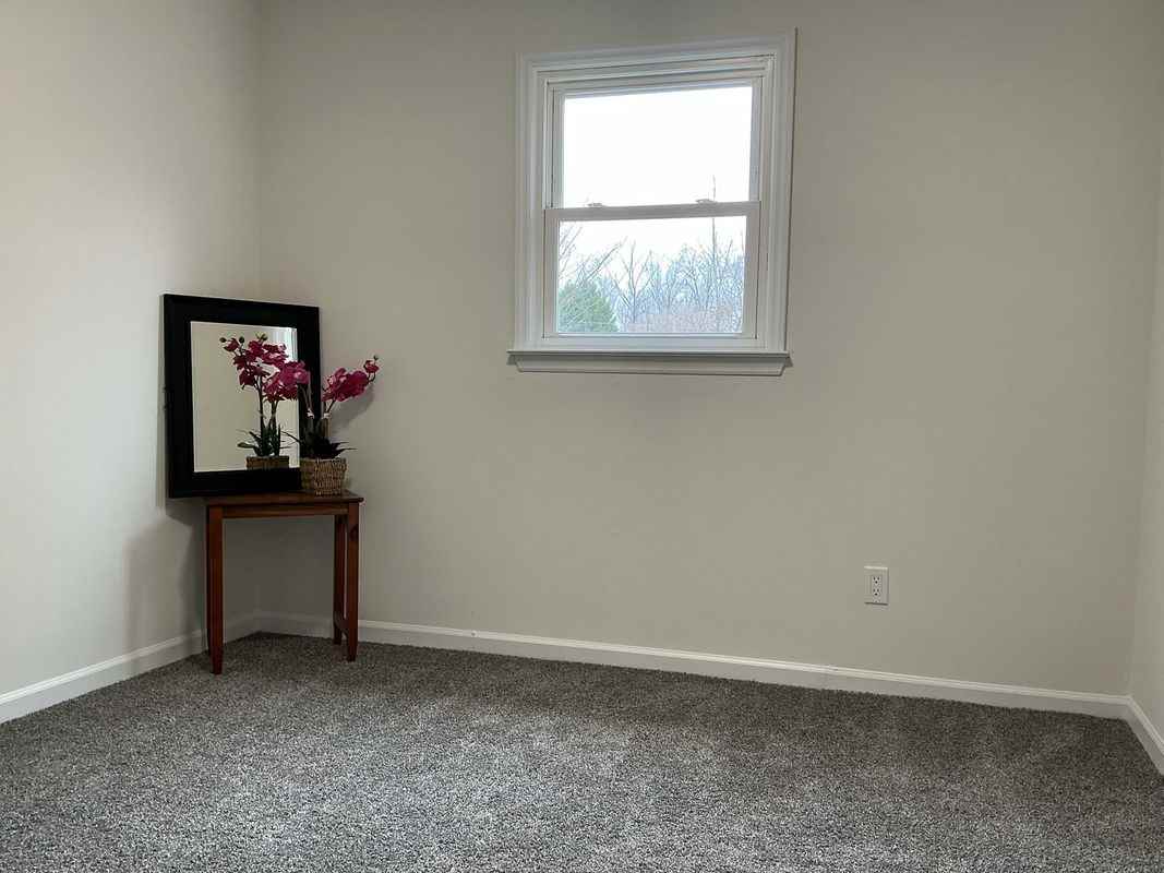 4910 Pine Hall Rd - Photo 6 of 17