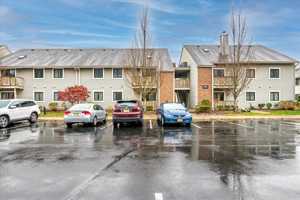 featured image of 211 Ravens Crest Dr