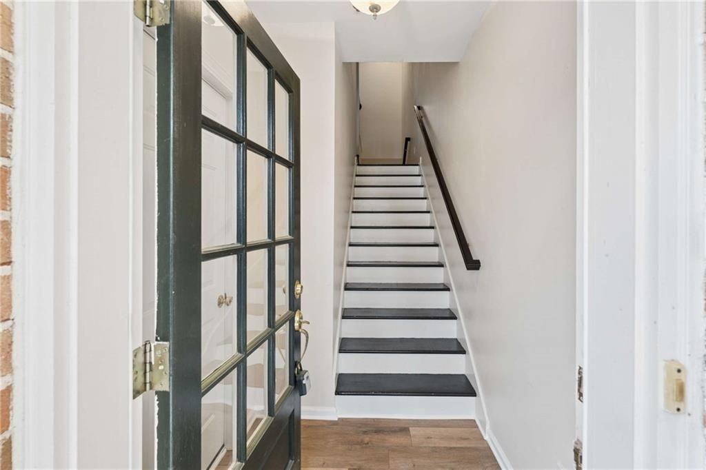 610 Vinings Estates Dr Se ##B12 - Photo 4 of 43