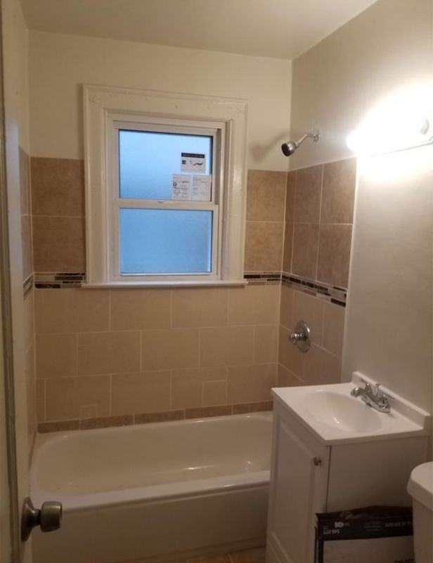 14042 Cloverlawn St - Photo 2 of 11