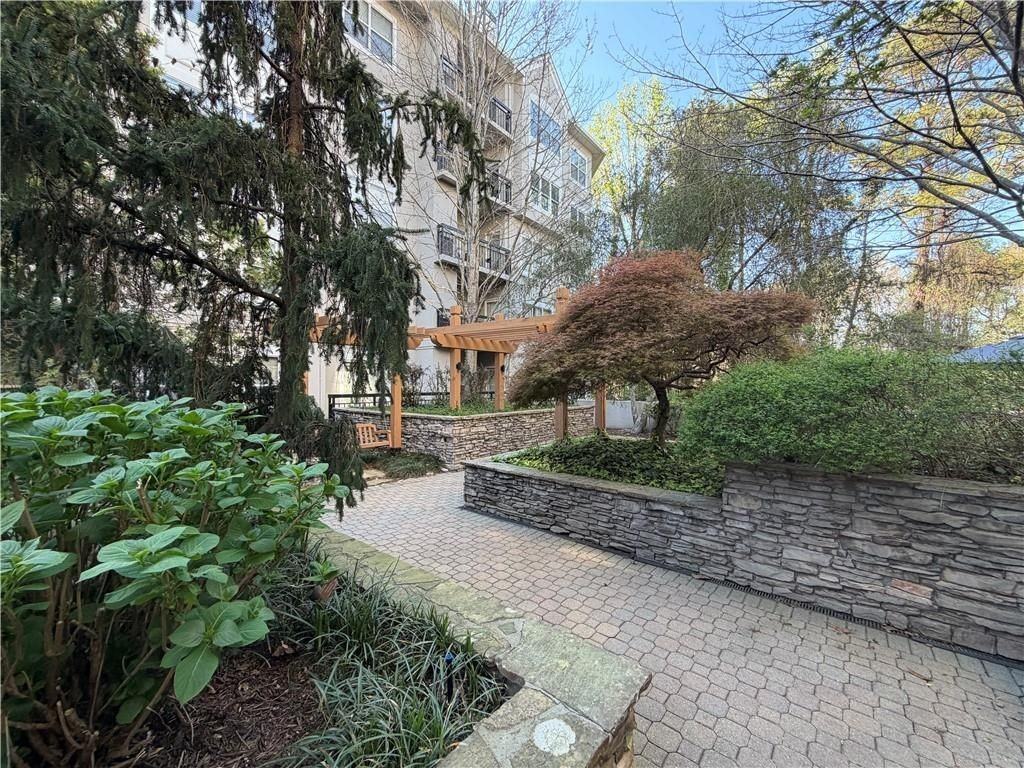 2511 River Green Dr Nw - Photo 3 of 37