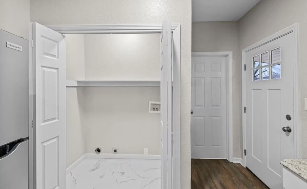 6880 Faust Ave - Photo 6 of 12