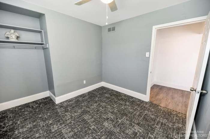 20053 Wyoming St - Photo 6 of 12