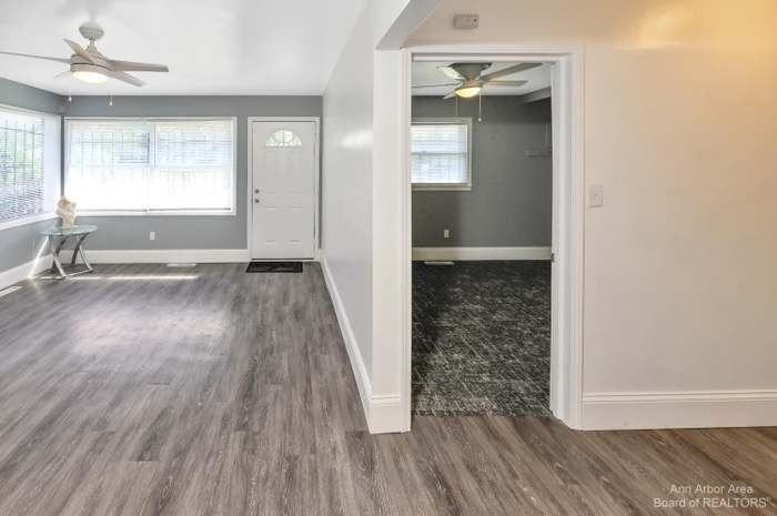 20053 Wyoming St - Photo 7 of 12