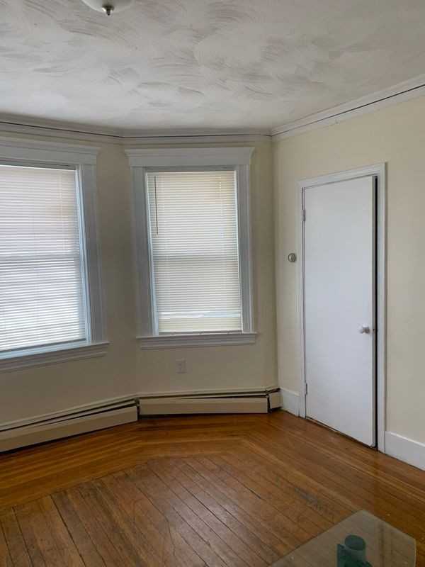 19 Barney Ave - Photo 5 of 6