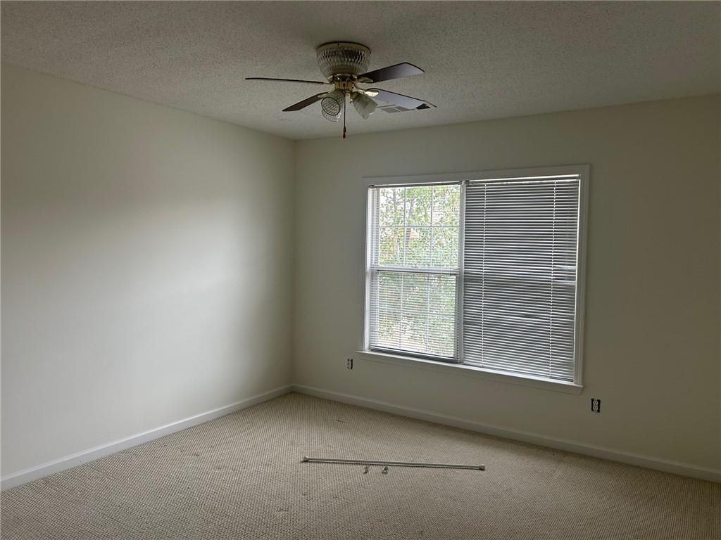 3491 Chastain Glen Ln Ne - Photo 7 of 9