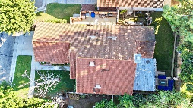 6736 Foxhall Ct - Photo 2 of 43