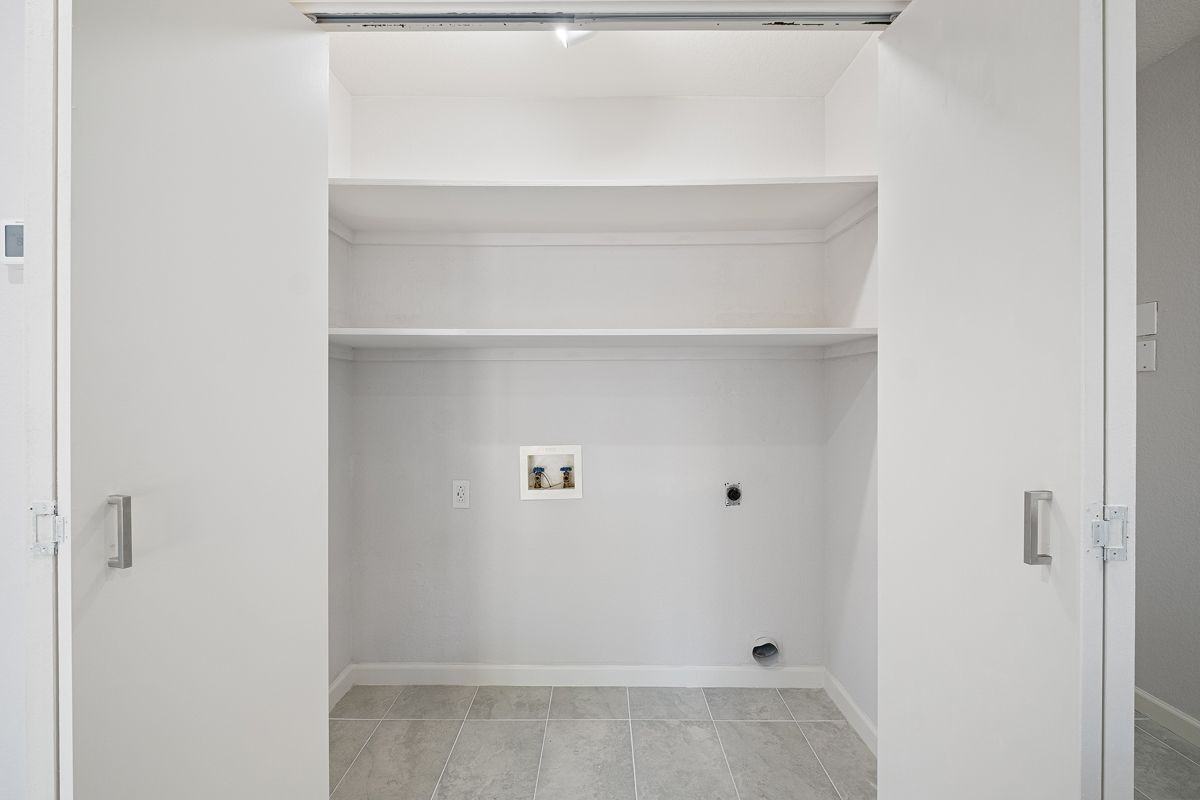 2101 Bridal Path - Photo 5 of 39