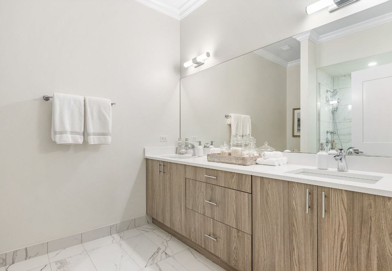 835 Lake Street - Photo 5 of 37
