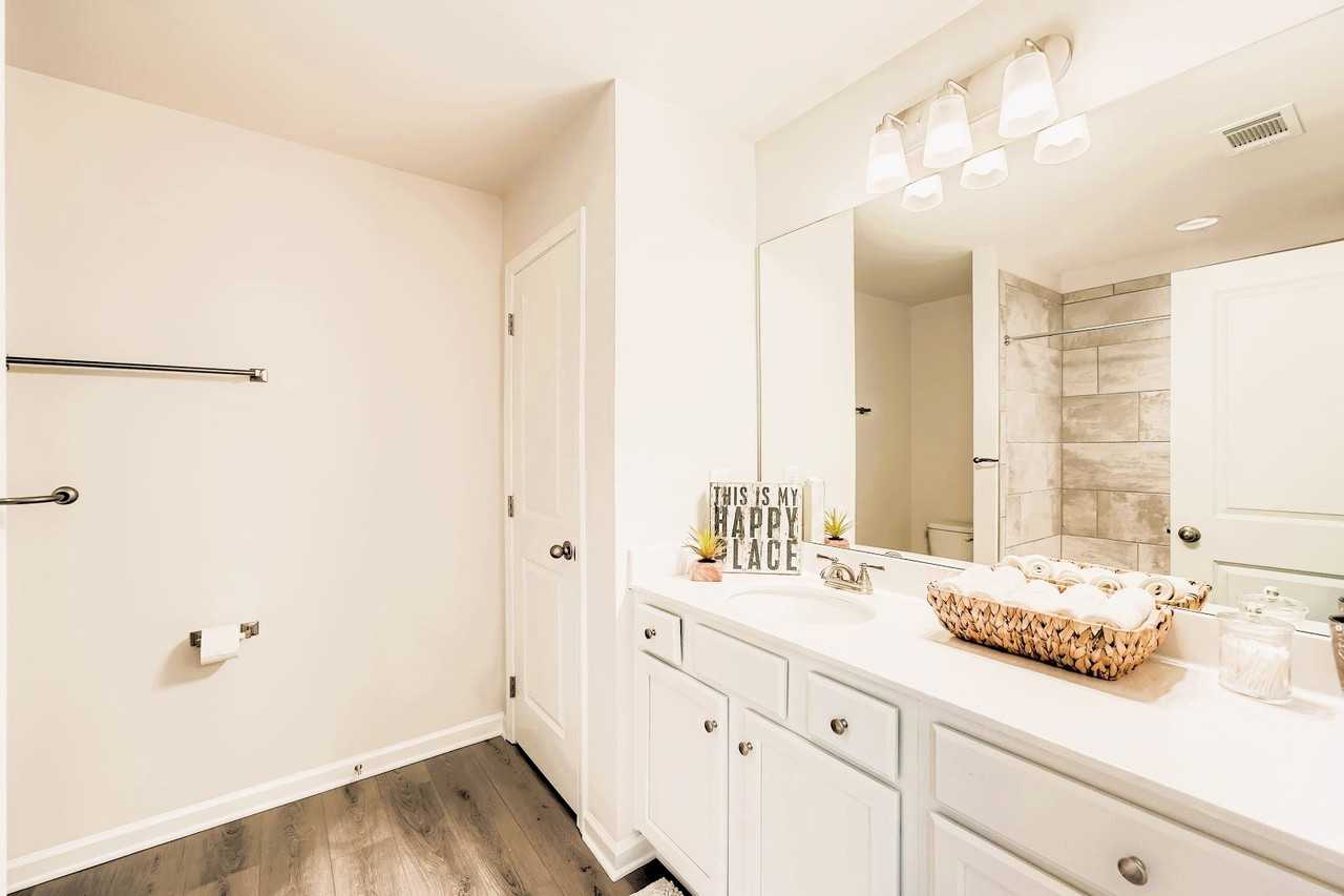 81 Basswood Ln - Photo 4 of 40