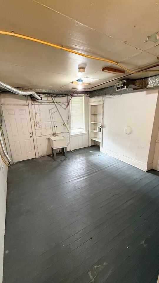 136 Rochelle St - Photo 3 of 16
