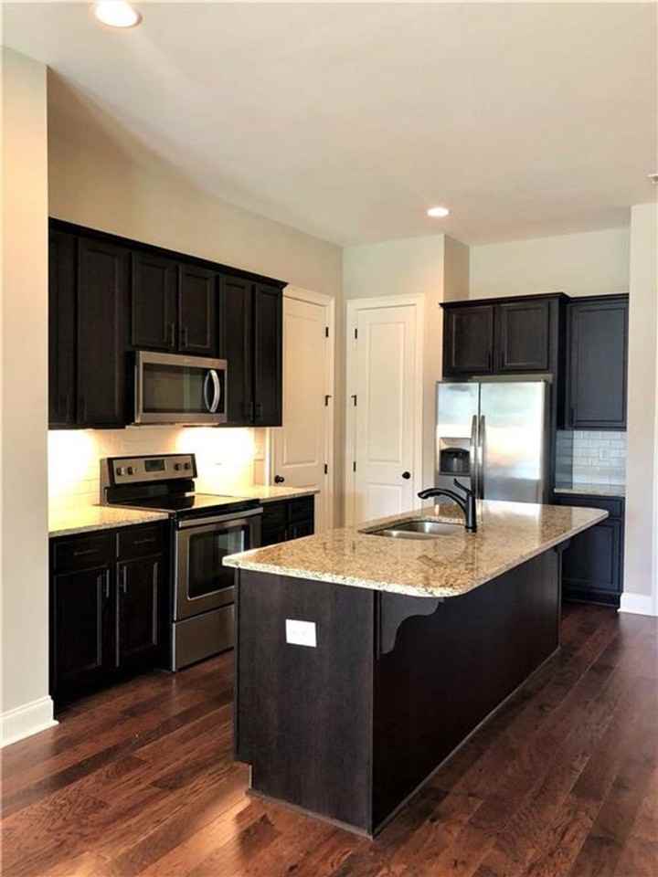 1690 W Farmville Rd - Photo 2 of 8