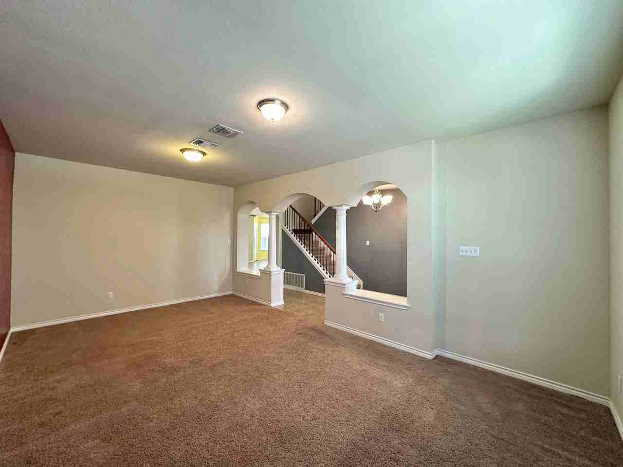 1200 Rocky Ridge Trl - Photo 5 of 44