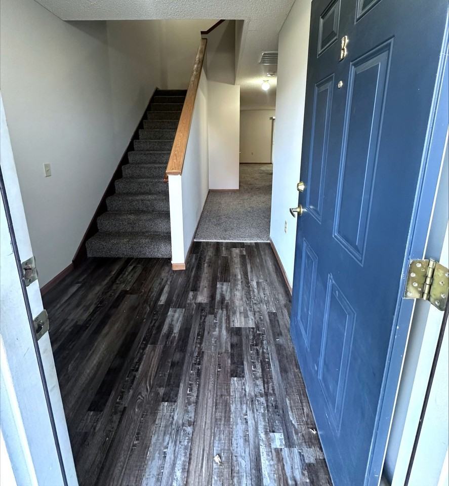 Capital City Townhomes - Photo 7 of 20