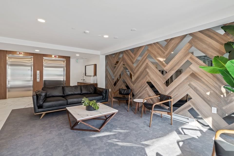 545 Sydney Avenue - Photo 7 of 9