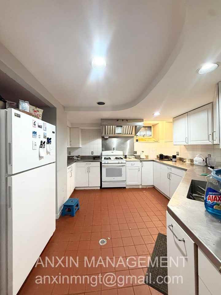 71 Gardner ST - Photo 2 of 30