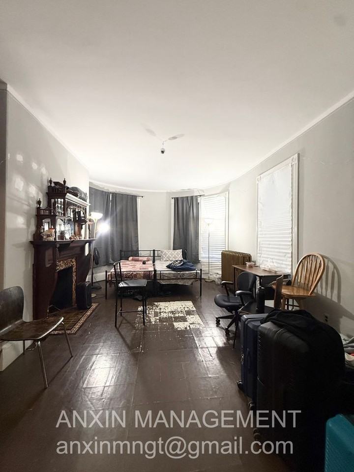 71 Gardner ST - Photo 7 of 30