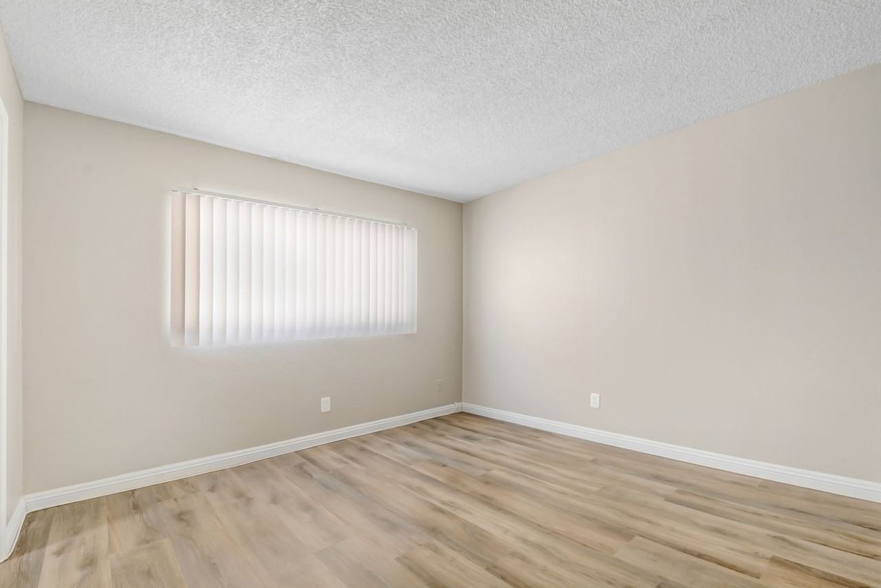 535 Wier Rd. - Photo 7 of 21