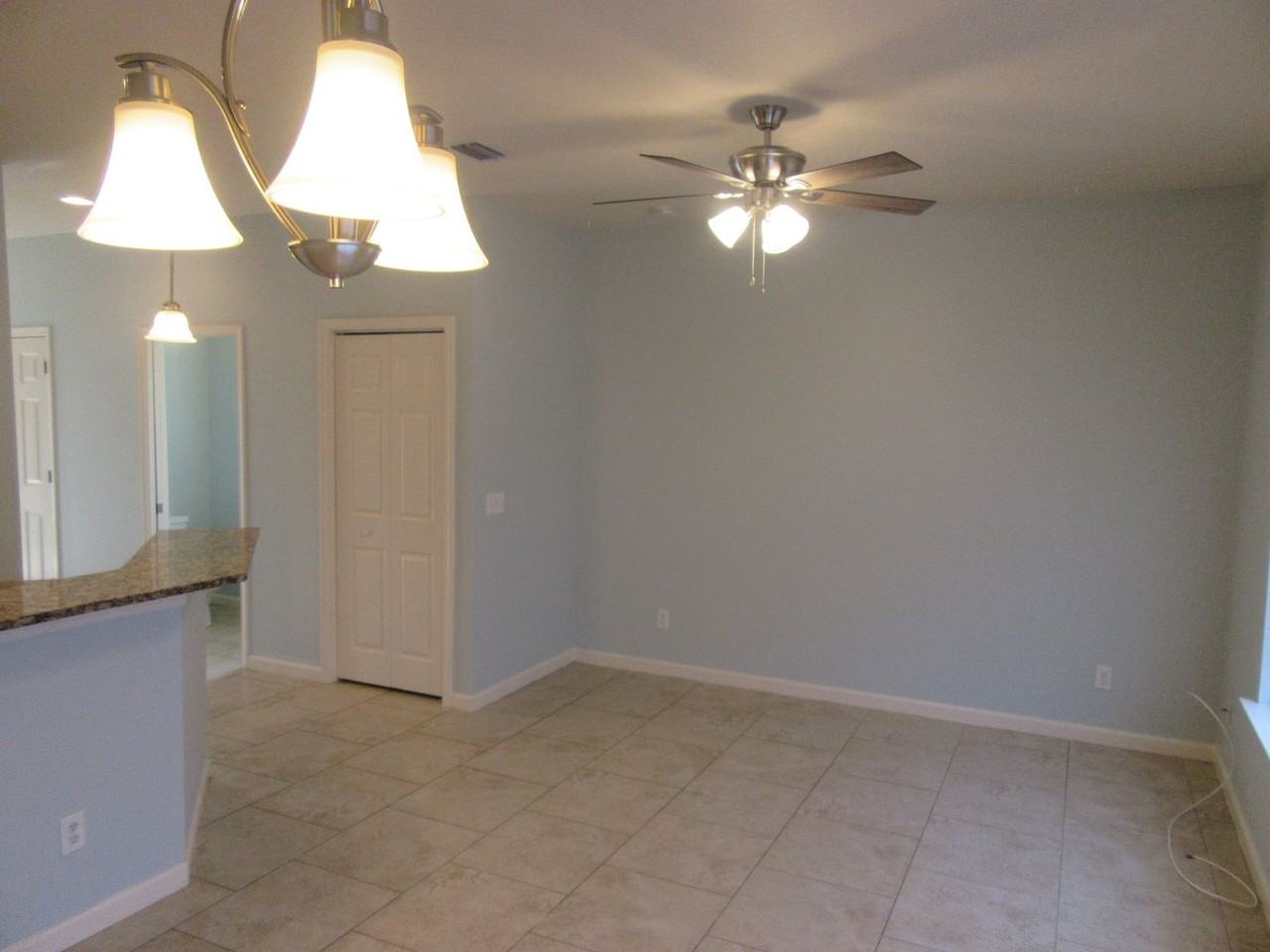 2413 Astrid Ln - Photo 5 of 19