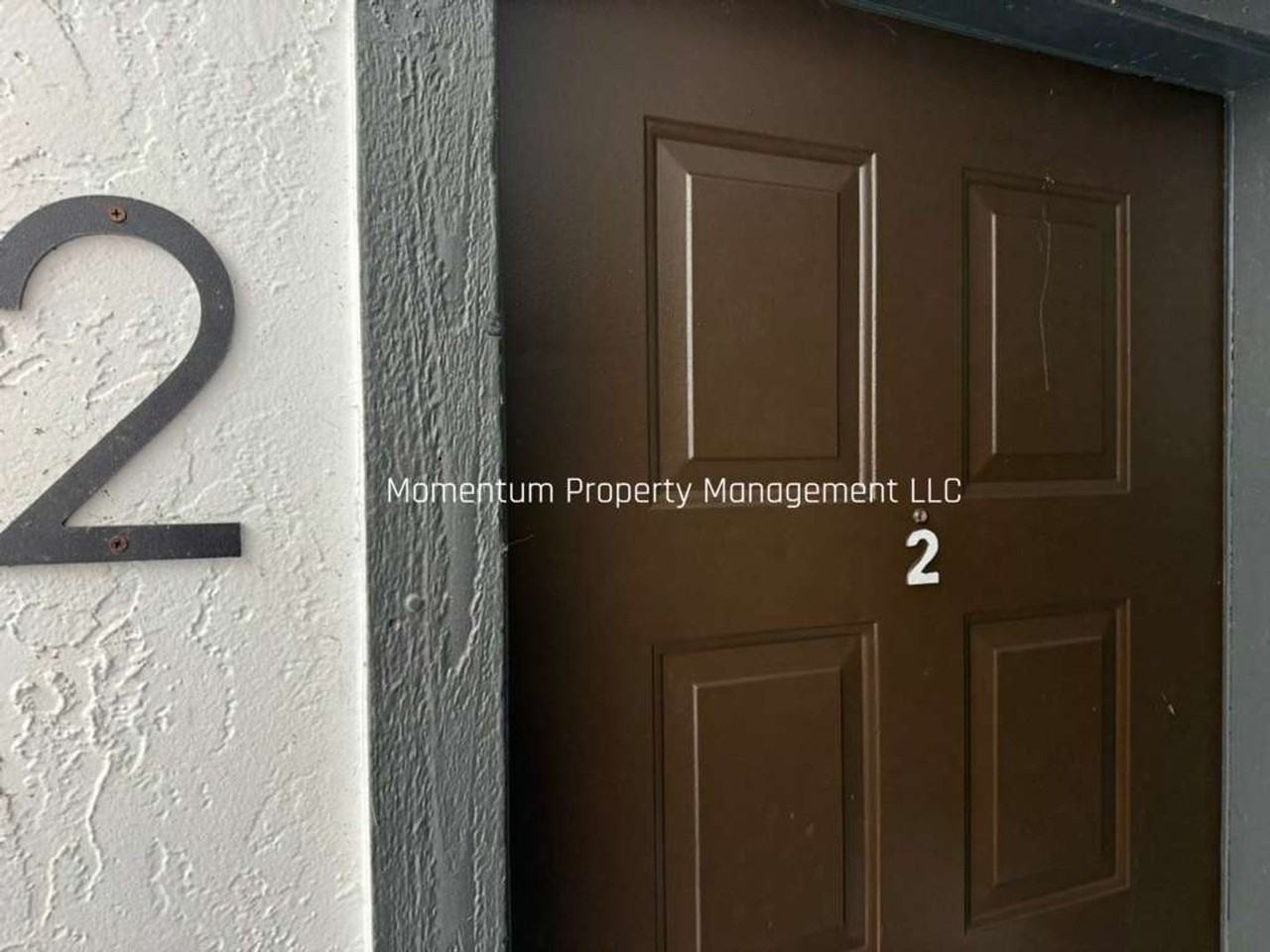 198 N Fernwood Ave #2 - Photo 2 of 22