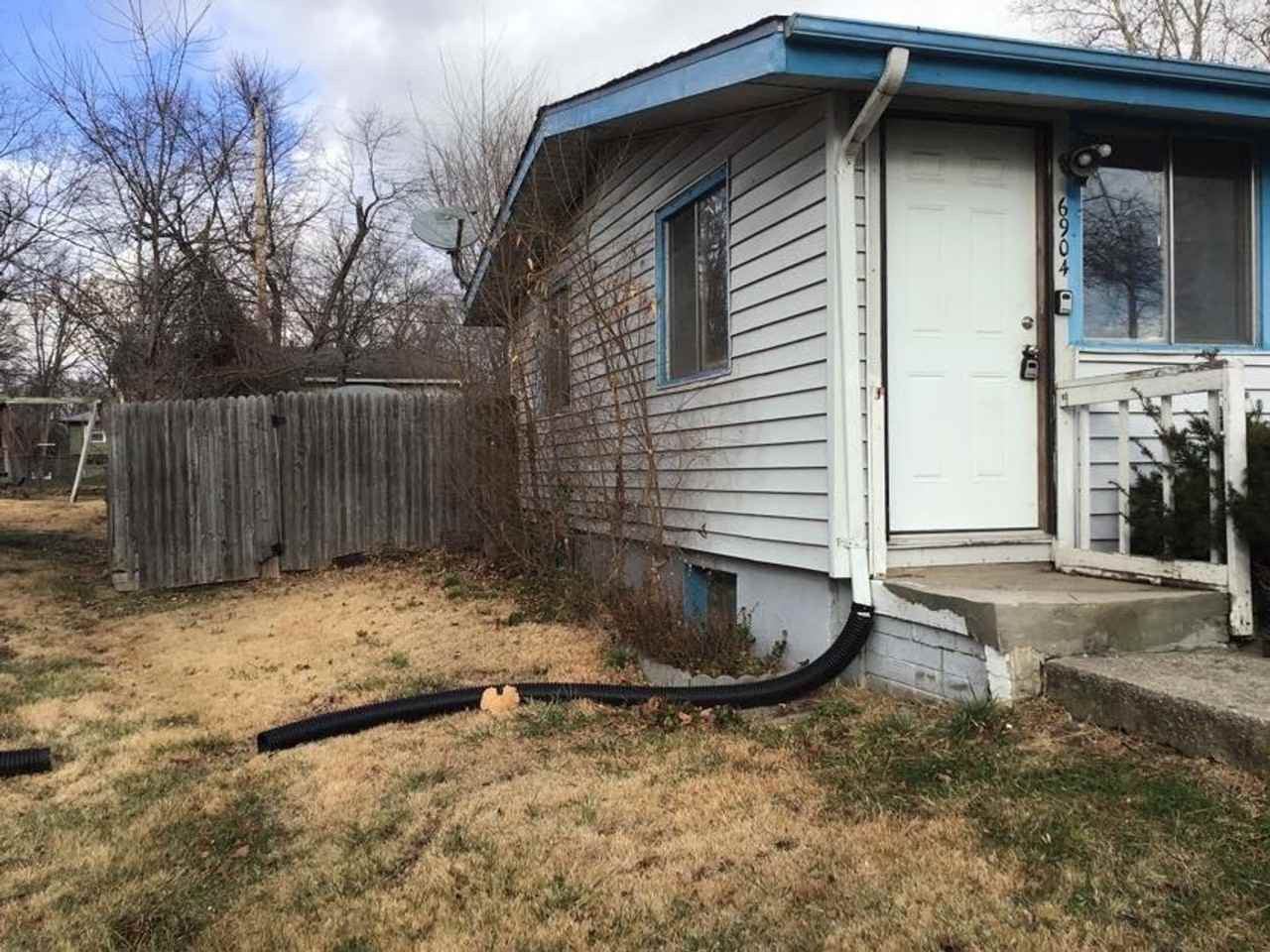 6904 Nw 78th St - Photo 2 of 15