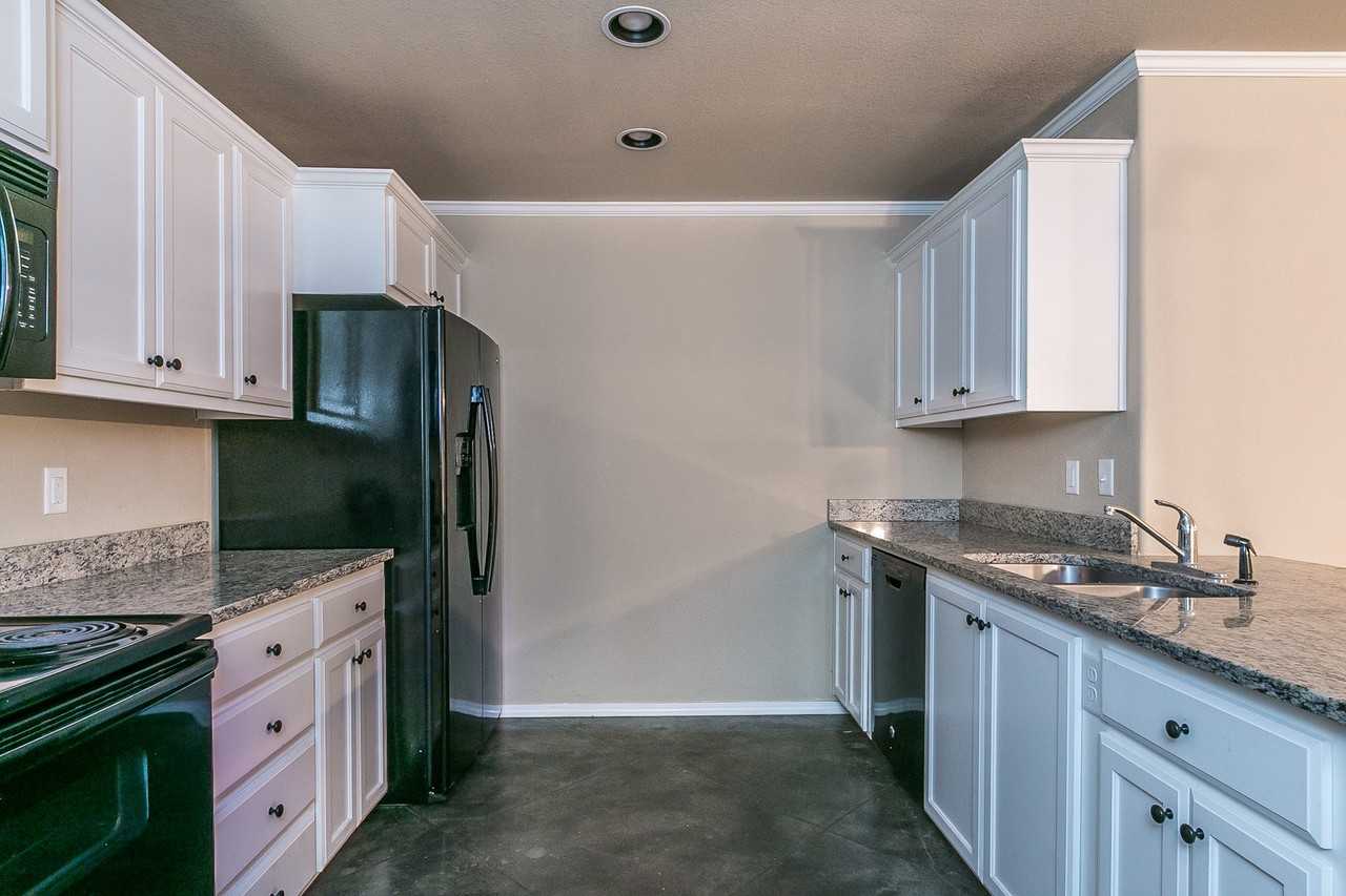 4217 S Williams St - Photo 5 of 17