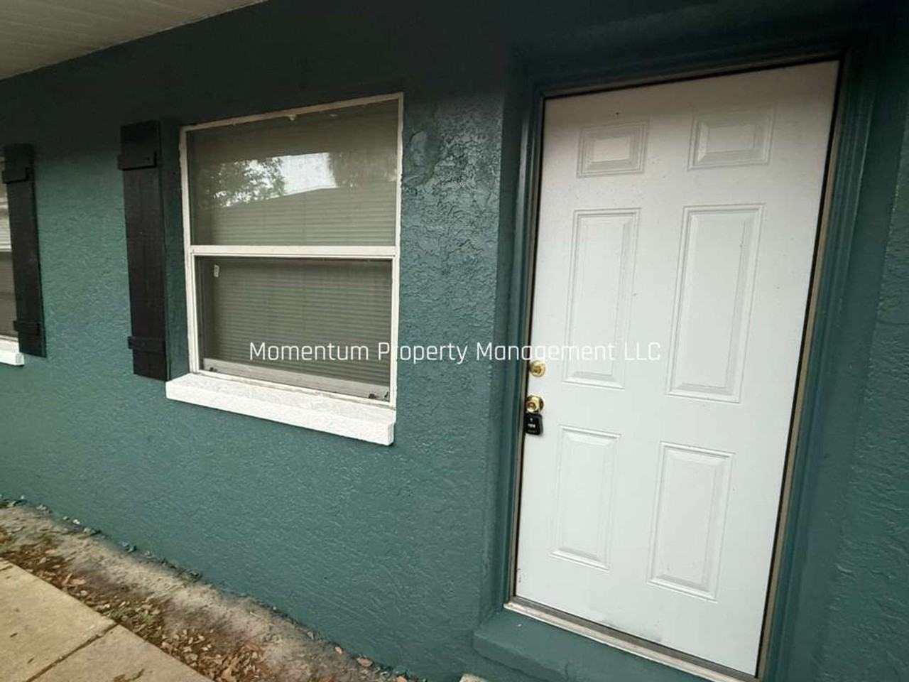 8405 N Elmer St - Photo 2 of 17