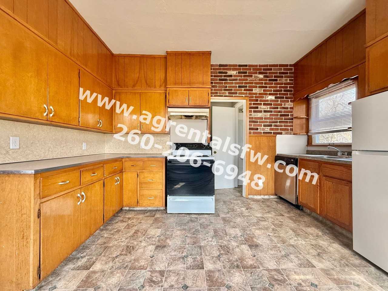 1216 Wefel St - Photo 6 of 16