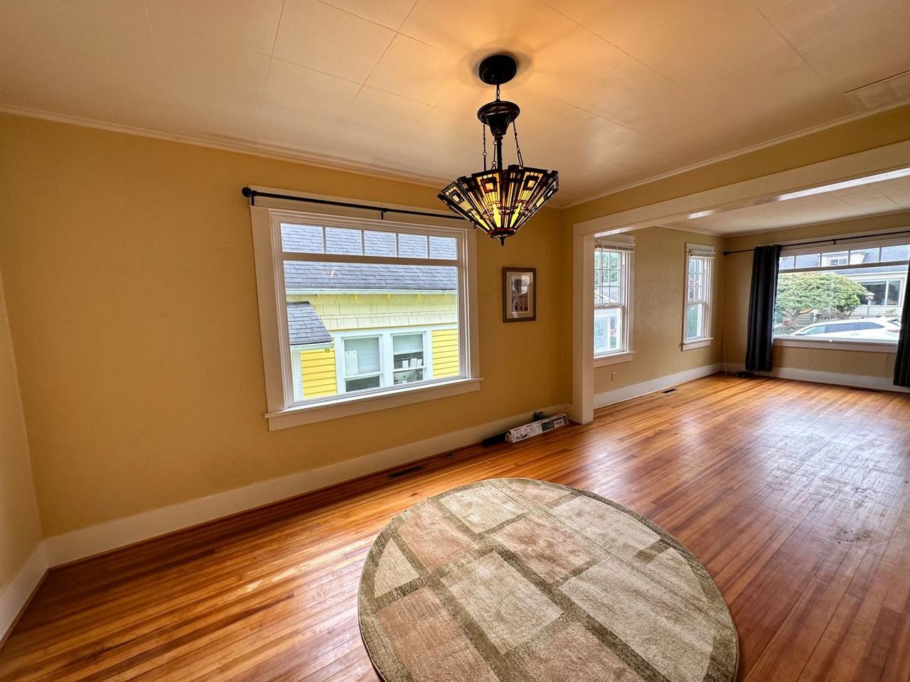 624 Harrison Ave - Photo 6 of 15