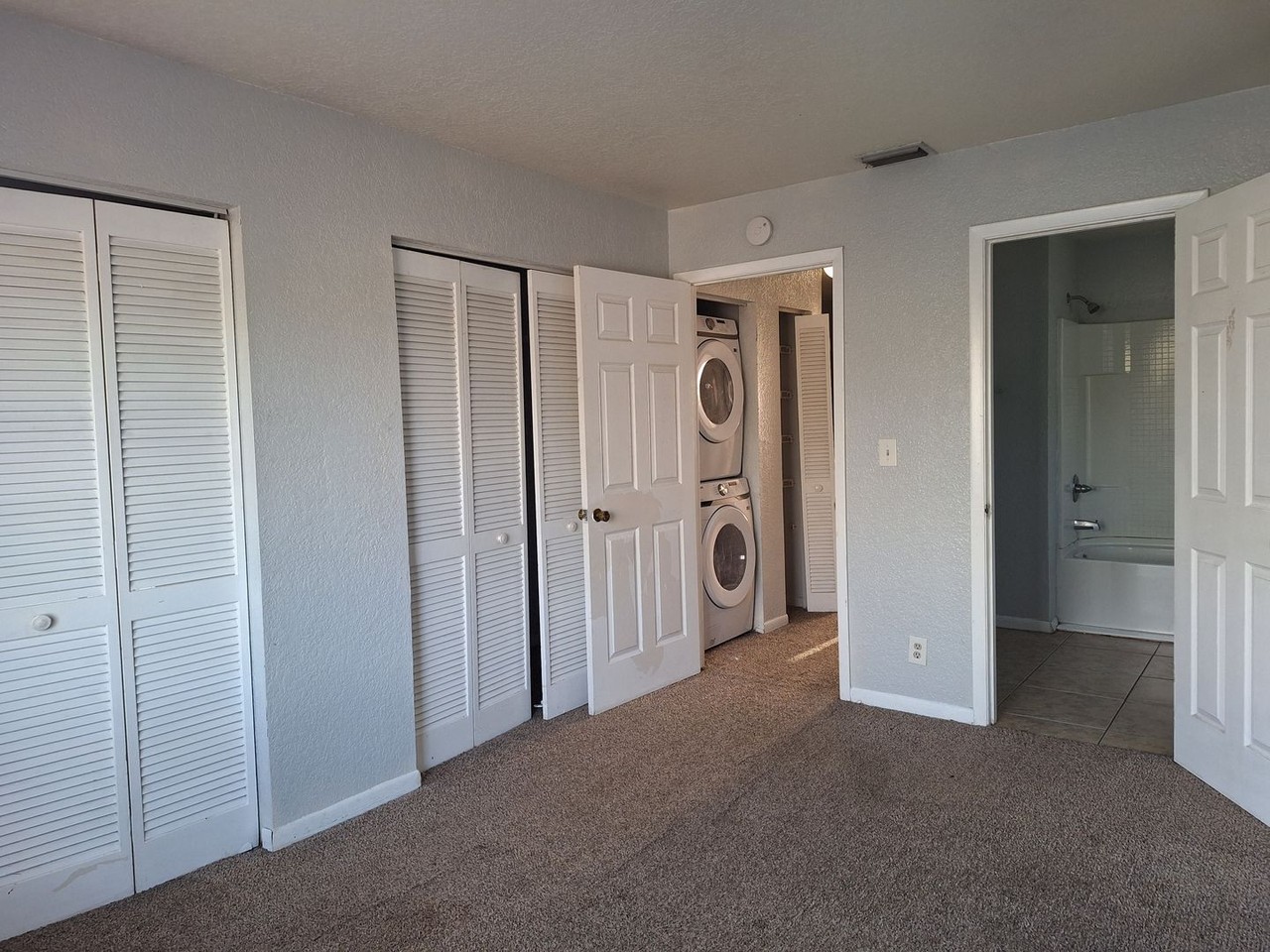 1703 Palmetto Ct - Photo 5 of 8