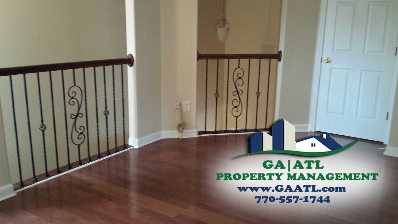 4240 Annlette Dr - Photo 4 of 10