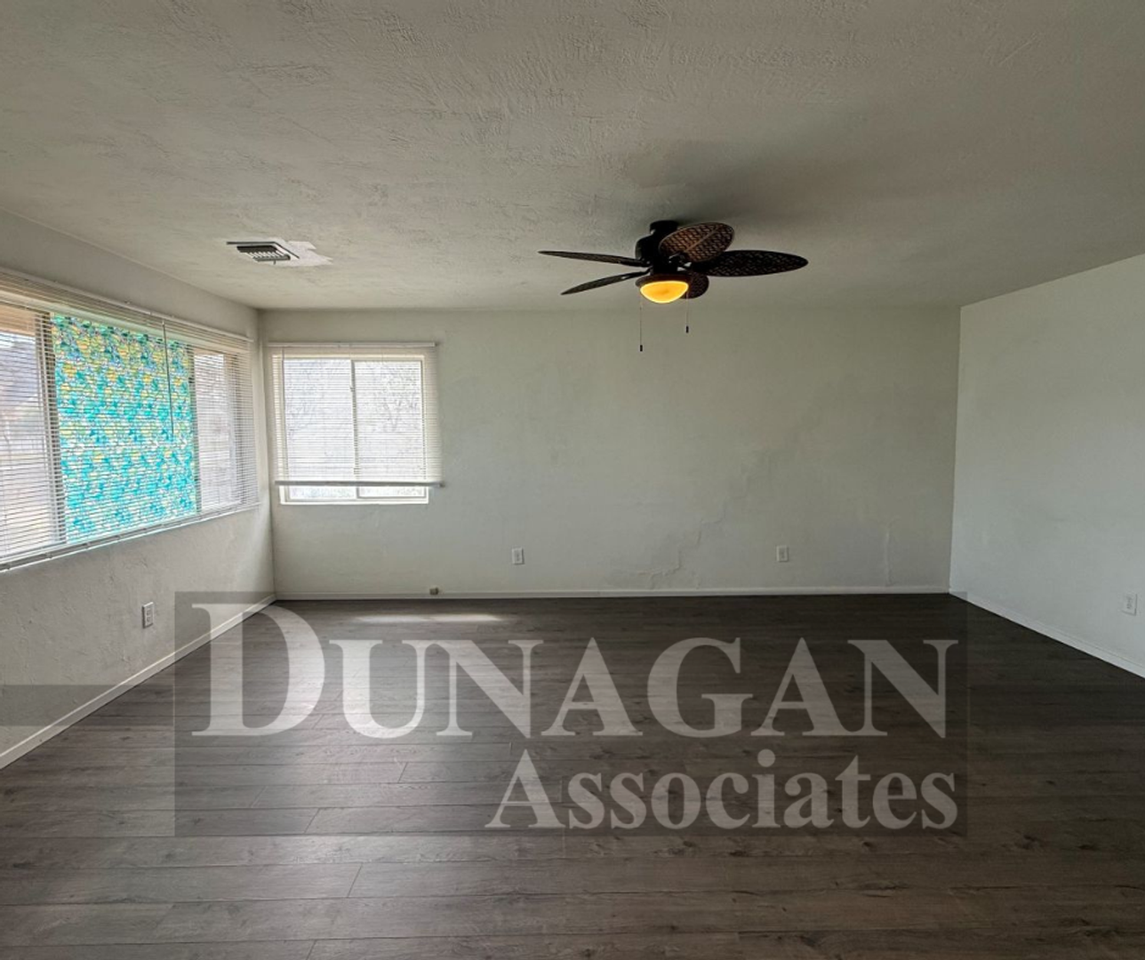 311 N Alameda St - Photo 6 of 8