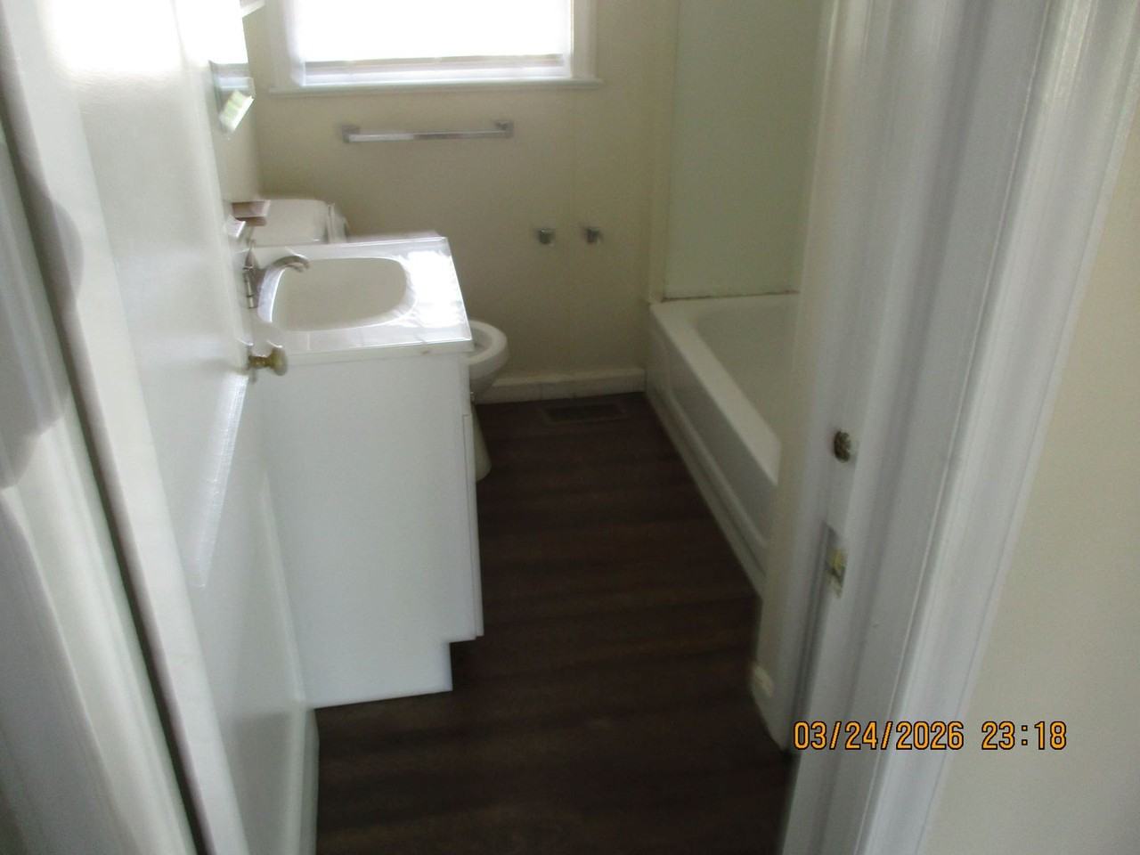 1405 11th Ave - Photo 6 of 9