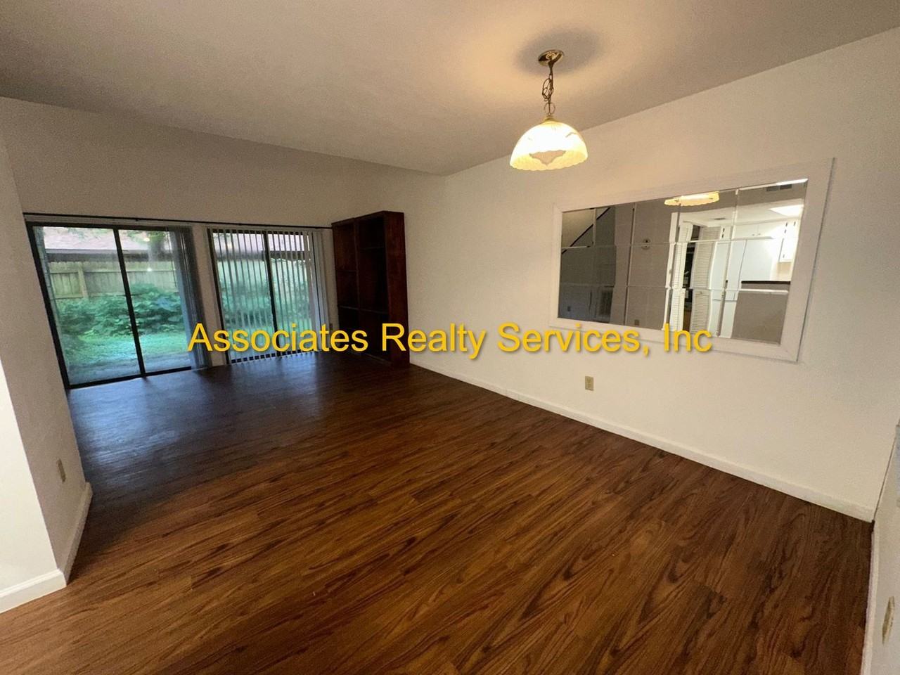 7017 Sw 44th Ave #B - Photo 5 of 26