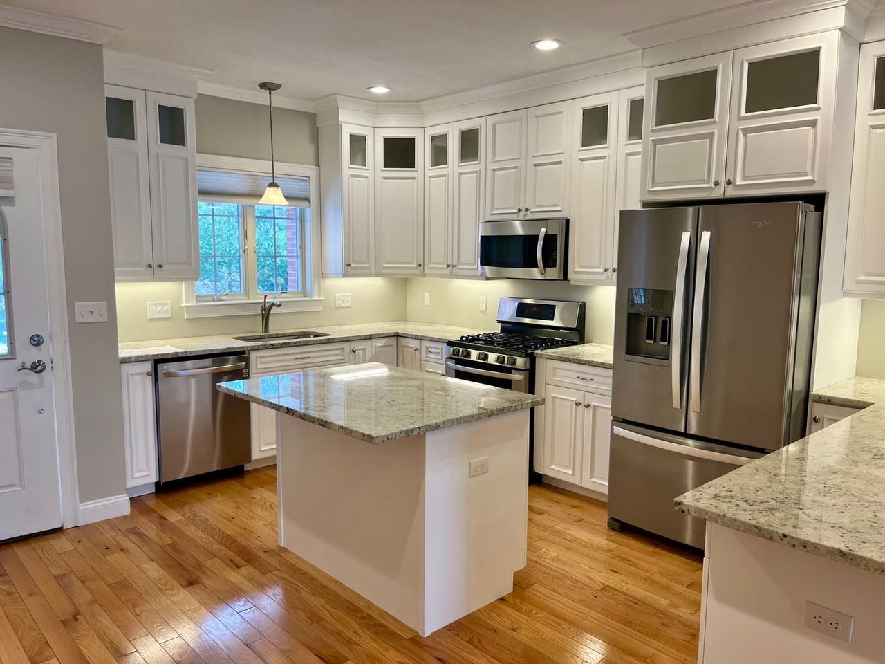 41 Dexter Rd - Photo 2 of 21