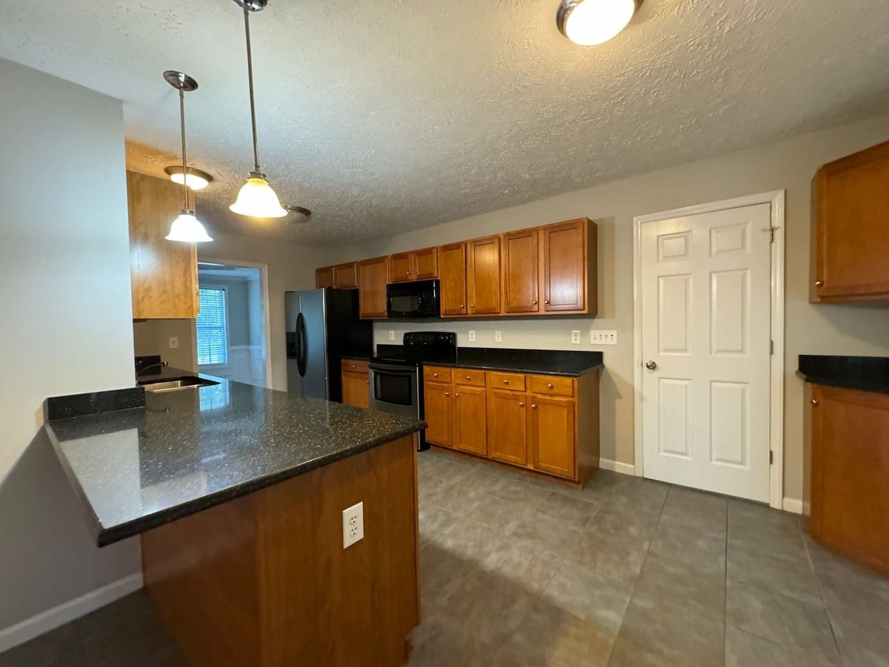 39 Lakeland Prt - Photo 7 of 27