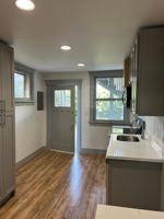 featured image of 1041 W Galena St