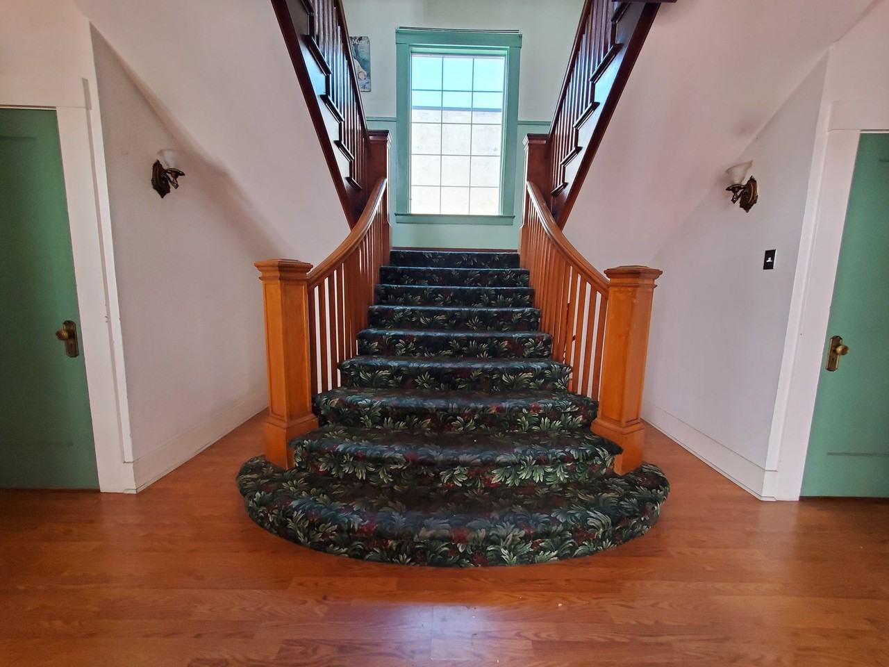 442 8th Street - Photo 3 of 3