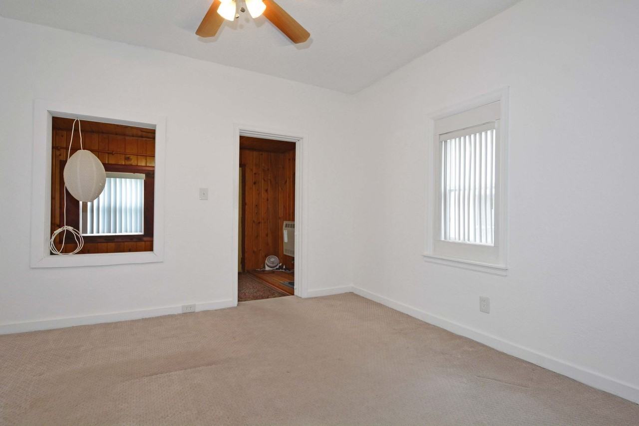 3346 Fillmore St Ne - Photo 5 of 25