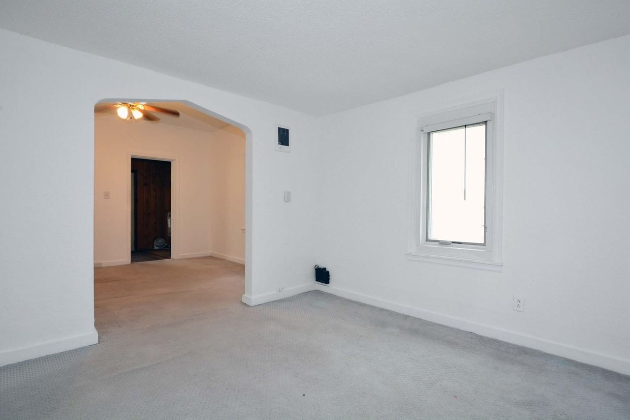 3346 Fillmore St Ne - Photo 6 of 25