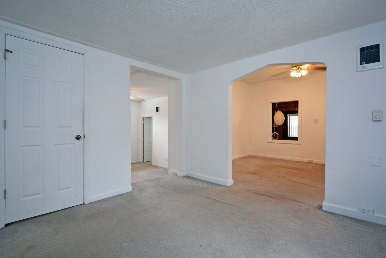 3346 Fillmore St Ne - Photo 7 of 25