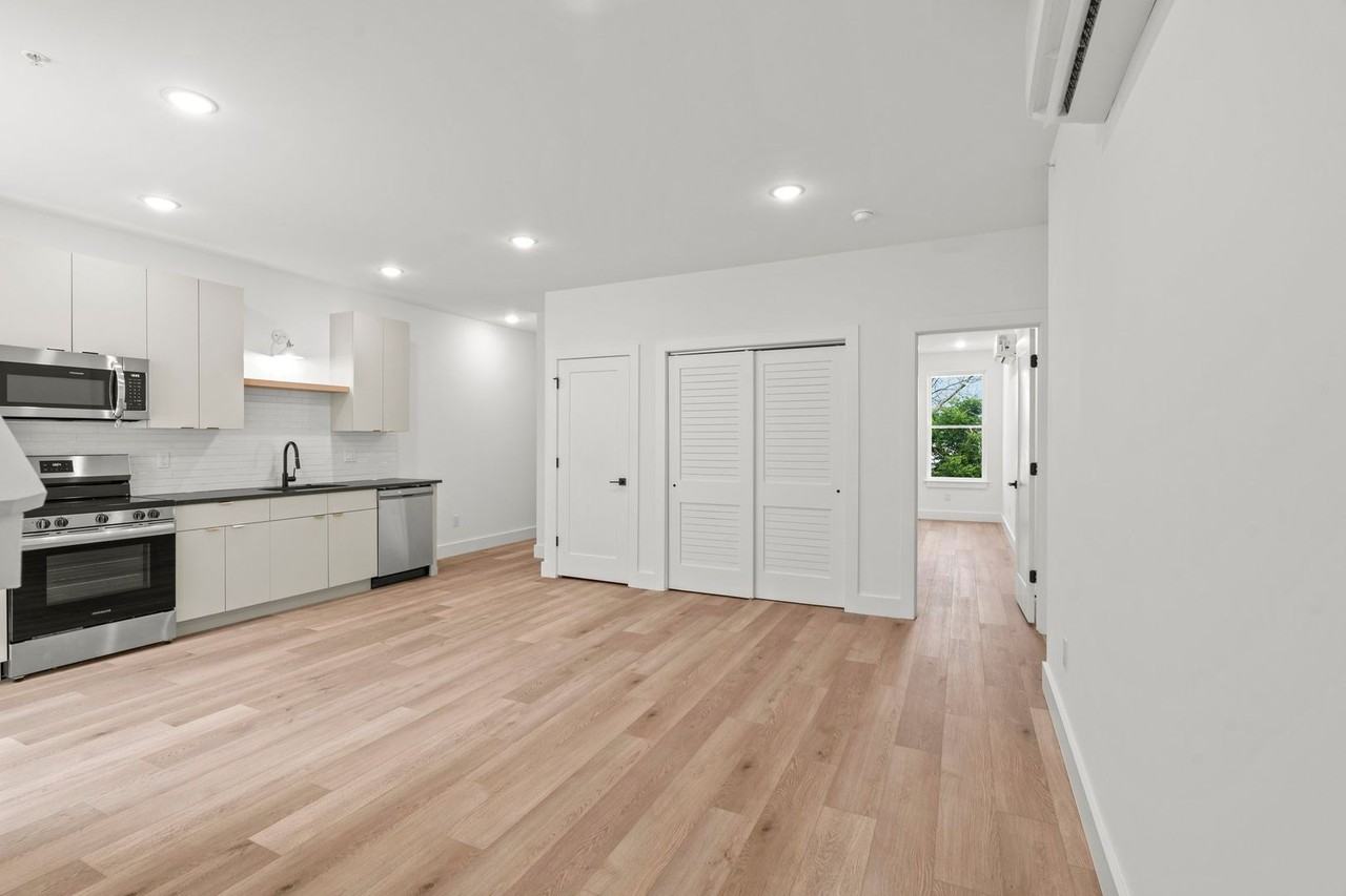 5019 Pentridge St - Photo 2 of 16