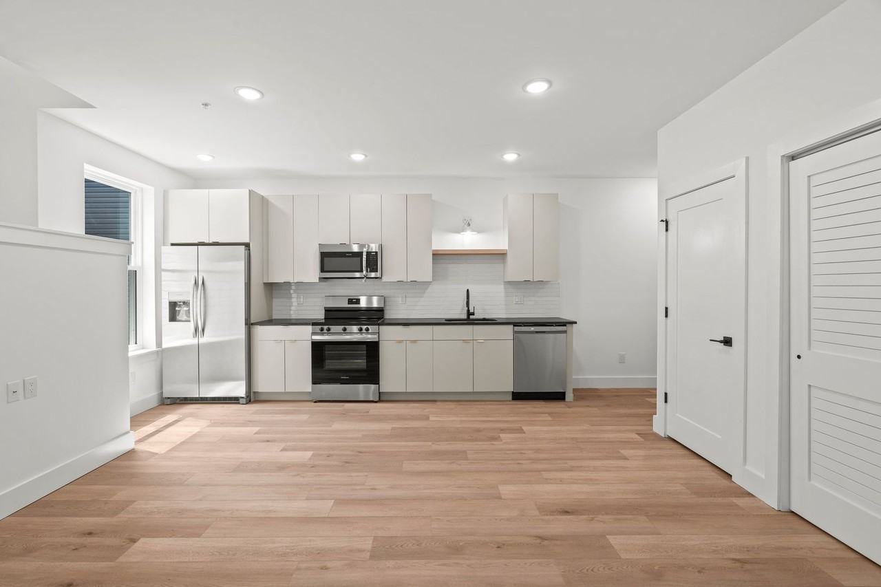 5019 Pentridge St - Photo 4 of 16