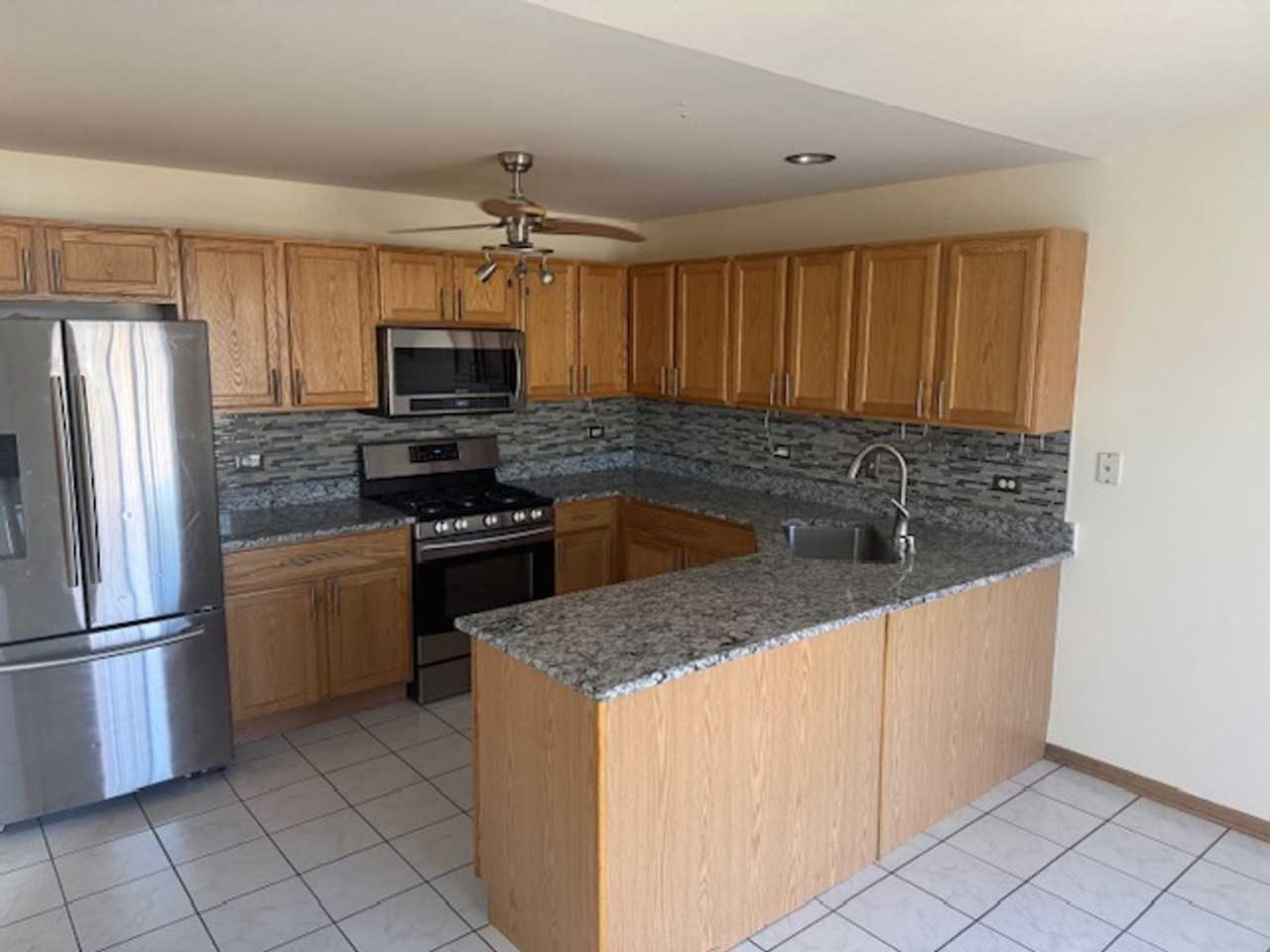 2520 Cedar Glen Dr N - Photo 2 of 7