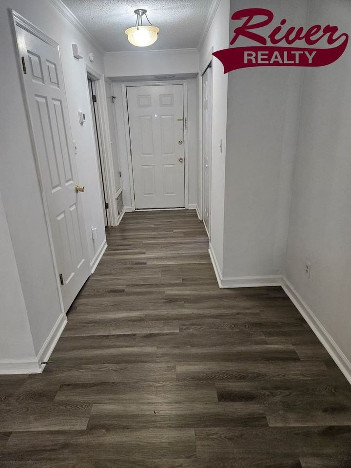 1101 Colony Place Dr - Photo 2 of 8