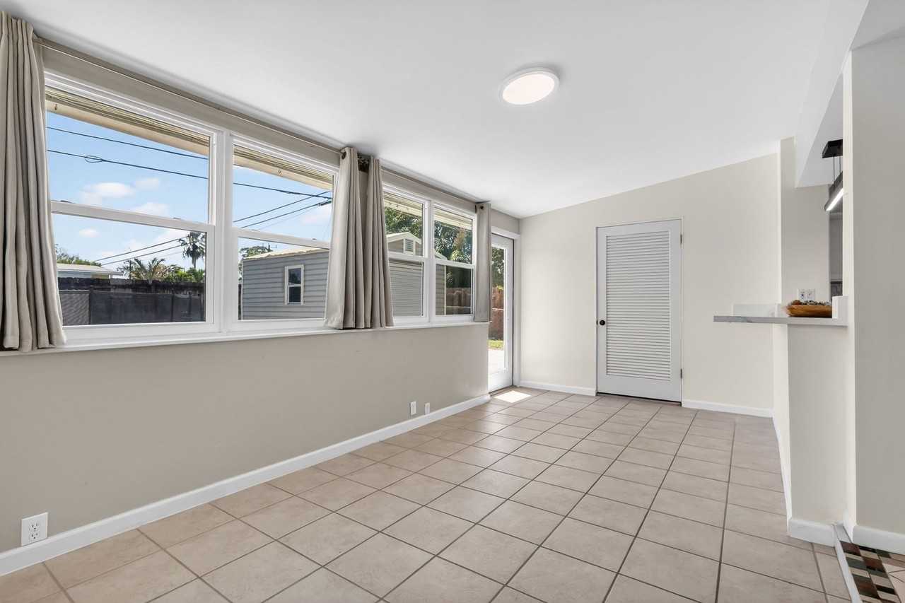 353 Shady Lane Rd - Photo 2 of 40